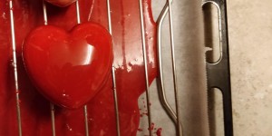Beitragsbild des Blogbeitrags Erdbeerherz mit Zitronen-Basilikum-Mousse und Erdbeer-Kokos-Sorbet