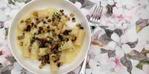 Beitragsbild des Blogbeitrags Rigatoni con crema di patate e pancetta 