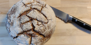 Beitragsbild des Blogbeitrags Körner-Weizenmischbrot [Sauerteigbrot} 