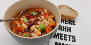 Beitragsbild des Blogbeitrags Serbische Bohnensuppe