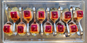 Beitragsbild des Blogbeitrags Nigiri-Sushi on a spoon