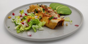 Beitragsbild des Blogbeitrags Enchiladas de atún con salsa roja  