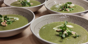 Beitragsbild des Blogbeitrags „Grüne-Göttin“ Suppe 