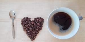 Beitragsbild des Blogbeitrags Dank Buchenholz zum puren Kaffeegenuss – Italokaffee 