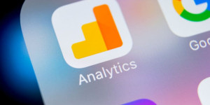 Beitragsbild des Blogbeitrags Google Analytics 4: Neue Herausforderung für Unternehmen und Agenturen