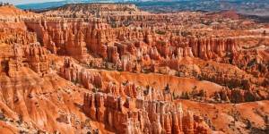 Beitragsbild des Blogbeitrags Ein Tag im Bryce Canyon Nationalpark: Bryce Canyon Wanderwege & Scenic Drive 