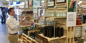 Beitragsbild des Blogbeitrags Unser regionales AbHof-Regal bei METRO Vösendorf