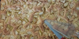 Beitragsbild des Blogbeitrags Hausgemachtes Apfelschnitten-Rezept aus dem Apfelhaus