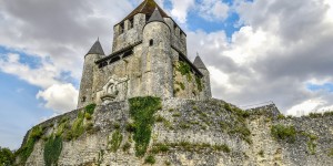Beitragsbild des Blogbeitrags Die 5 schönsten Burgen in Niederösterreich