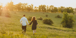 Beitragsbild des Blogbeitrags Valentinstag mal anders – 10 Ideen für ein romantisches Beisammensein in Corona-Zeiten