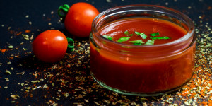 Beitragsbild des Blogbeitrags Must-Have für die Grillsaison: BBQ Sauce zum Selbermachen