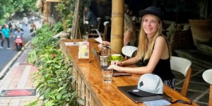 Beitragsbild des Blogbeitrags Die 5 besten Cafés zum Arbeiten auf Bali 