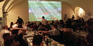 Beitragsbild des Blogbeitrags Superbowl: Ausverkaufte Hallen und 250 konsumierte XXL-Burger