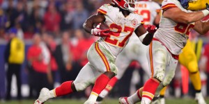 Beitragsbild des Blogbeitrags NFL sperrt Kareem Hunt für acht Spiele
