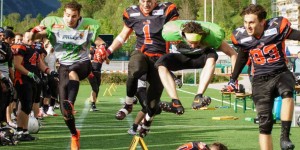 Beitragsbild des Blogbeitrags Division 3: Ungeschlagen ins Playoff – Hammers siegen in Villach