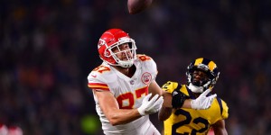 Beitragsbild des Blogbeitrags Chiefs und Kelce verlängern um 4 Jahre 