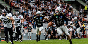 Beitragsbild des Blogbeitrags Sean Shelton bleibt bei den Raiders