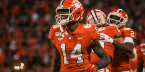 Beitragsbild des Blogbeitrags Vikings verpflichten Clemson UFA Overton