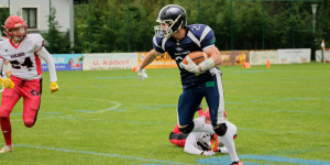 Beitragsbild des Blogbeitrags Blue Hawks gewinnen Spiel, Warlords das Duell