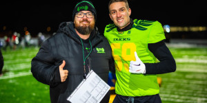 Beitragsbild des Blogbeitrags Ex-Fußballprofi Illsanker heuert bei den Salzburg Ducks an