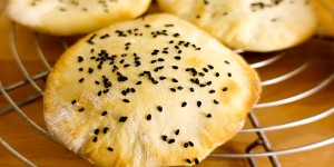 Beitragsbild des Blogbeitrags Blitzschnelles Fladenbrot aus der Pfanne