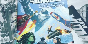 Beitragsbild des Blogbeitrags (Rezension – Werbung) Avengers: Das Geheimnis des toten Weltraumgottes von Jason Aaron&David Marquez