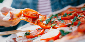 Beitragsbild des Blogbeitrags Low Carb Alternativen für klassische Gerichte
