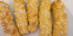 Beitragsbild des Blogbeitrags Wir backen einen Osterzopf