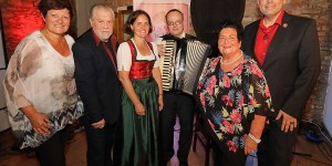 Beitragsbild des Blogbeitrags „So klingt’s in Wien“: Stimmungsvolles Gala-Konzert beim Heurigen Wolff 