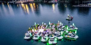 Beitragsbild des Blogbeitrags „Floating Concerts“: Leinen los für den schwimmenden Konzertsaal!