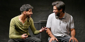 Beitragsbild des Blogbeitrags Vienna Theatre Project im Theater Drachengasse: Liebe – und die Wiederentdeckung der eigenen Wurzeln