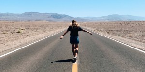 Beitragsbild des Blogbeitrags Death Valley National Park – The Hottest And Lowest Place In The US 