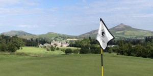 Beitragsbild des Blogbeitrags Irland, letzter Teil (6): Powerscourt Golf Club/West – fifty shades of Green und Golf-Apartheid