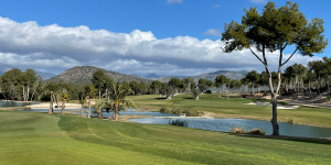 Beitragsbild des Blogbeitrags Mallorca – T Golf und Country Club Poniente: sportlicher Perfektionist mit schönen Ausblicken 