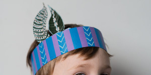 Beitragsbild des Blogbeitrags DIY: Kunterbunter Blätter-Kopfschmuck