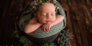 Beitragsbild des Blogbeitrags Newborn Shooting zu Corona Zeiten