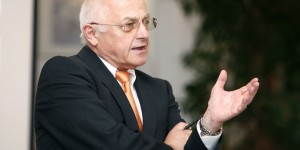 Beitragsbild des Blogbeitrags Erich-Norbert Detroy setzt zum großen Finale an