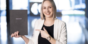 Beitragsbild des Blogbeitrags EMBA Financial Accounting bringt Menschen und Zahlen zusammen
