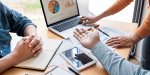 Beitragsbild des Blogbeitrags Wie hat sich der Marketing-Mix verändert? 3 Fragen und Antworten