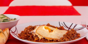 Beitragsbild des Blogbeitrags Faschiertes mit Linsen und Ei