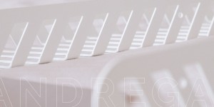 Beitragsbild des Blogbeitrags Kontraste setzen mit Stahl im Wohnraum.