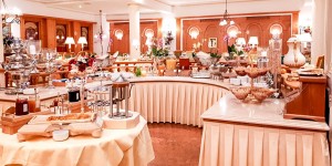 Beitragsbild des Blogbeitrags Grand Hotel Zell am See – Beginn und Ende unserer spannenden Reise 