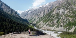Beitragsbild des Blogbeitrags Best Bishkek Day Trip: Hike to Ak-Sai Glacier in Ala Archa National Park