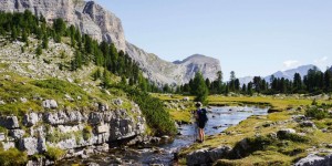 Beitragsbild des Blogbeitrags Capanna Alpina to Rifugio Fanes and Rifugio Lavarella Day Hike, Dolomites, Italy 