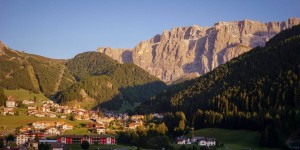 Beitragsbild des Blogbeitrags Where to Stay in the Dolomites in Summer, Italy 
