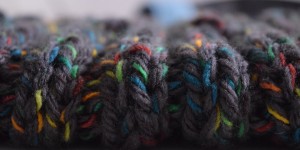 Beitragsbild des Blogbeitrags Kissenhülle Stricken