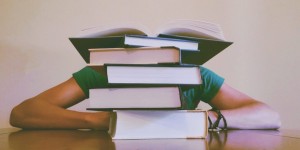 Beitragsbild des Blogbeitrags Erziehung ohne Elternratgeber?