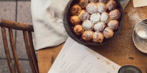 Beitragsbild des Blogbeitrags Gebackene Mühlviertler-Zwetschkenknödel à la Oma.