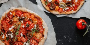 Beitragsbild des Blogbeitrags Paradeiser-Flammkuchen – eine runde Sache.