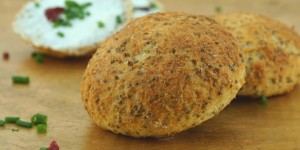 Beitragsbild des Blogbeitrags Fluffige Low Carb Brötchen 